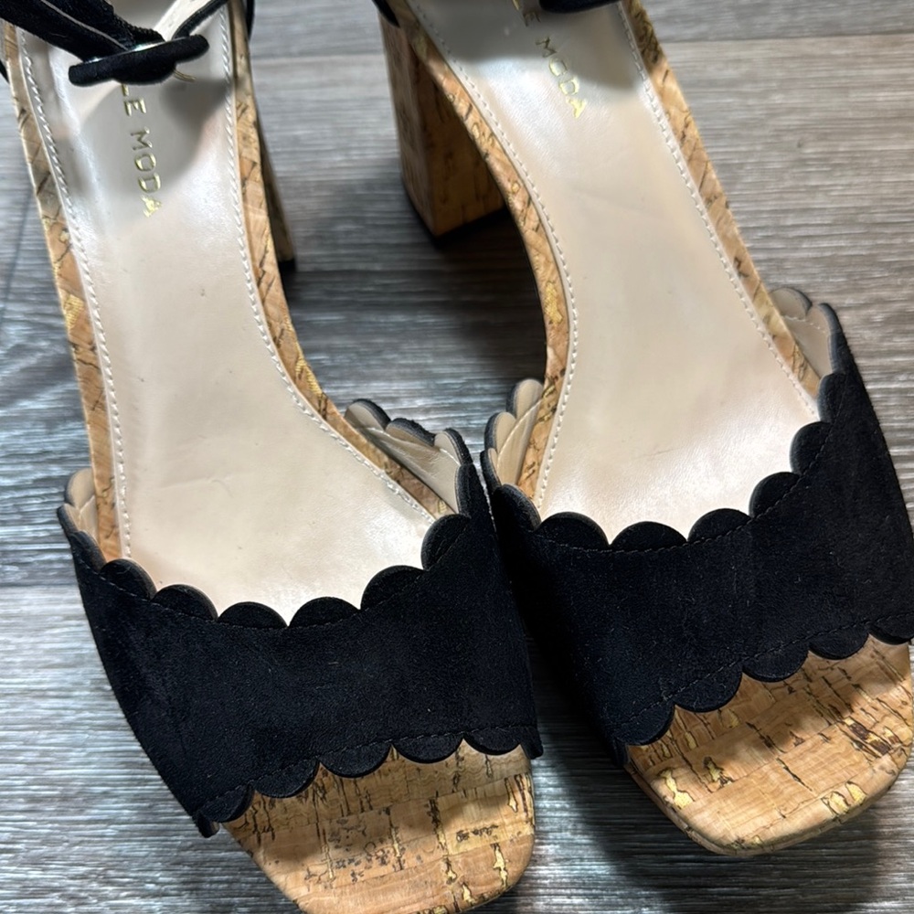 Pelle Moda Elegant Black and Tan Women's Heels size 10 (b109) - Picture 4 of 8